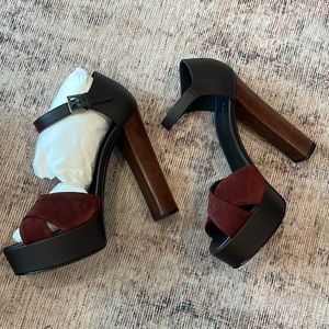 Brand New Barney’s New York Platform Sandals size 39